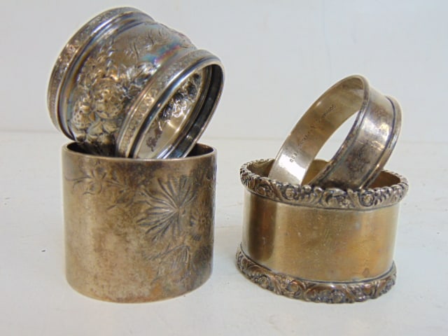 4 silver napkin rings, 4.5 troy: 4 silver napkin rings, 4.5 troy