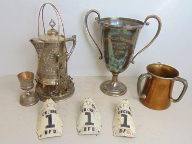 Beacon Engine trophies, 3 Beacon Engine 1 badges & Victorian silver plated urn on stand, trophy (1 of 9)
