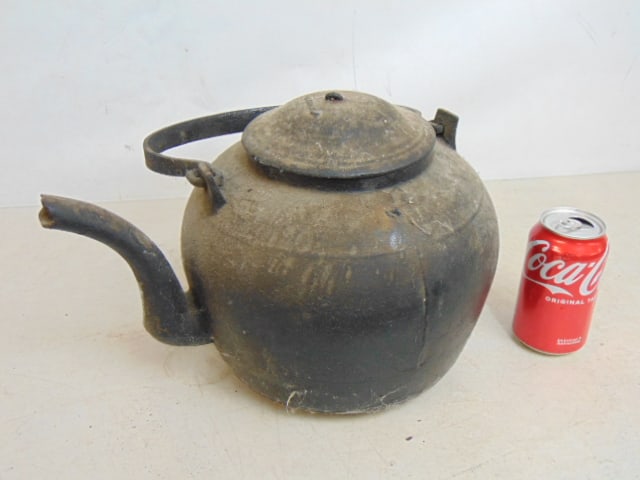 Antique cast iron kettle with swing handle & lid, marked "J.K.", kettle is 14" long, 9.5" wide (12" (1 of 4)