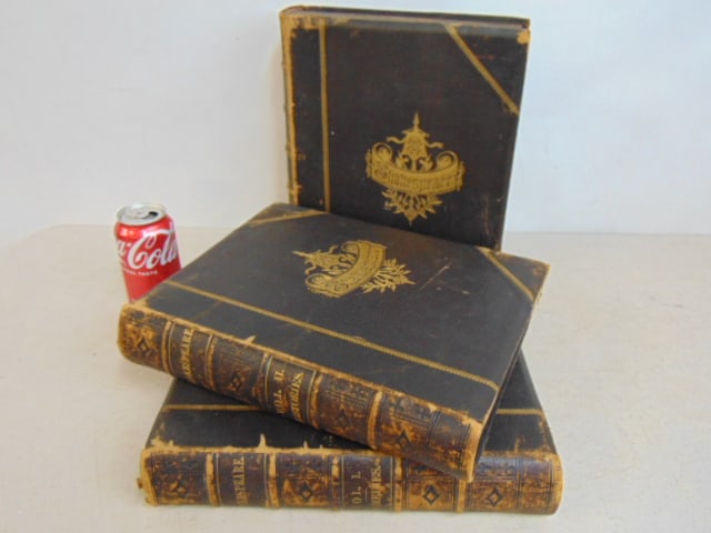 Set books, 3 volumes "The Plays of Shakespeare", leather bound, 12.75" by 10.25" (1 of 5)