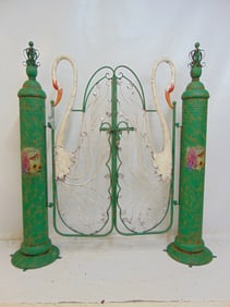 Design Toscano Swan Serenade garden entry gate, painted metal construction, gate entry
