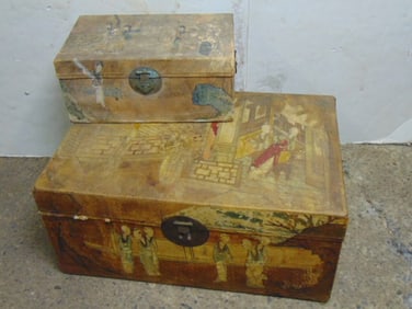2 Chinese high boxes, decorated
