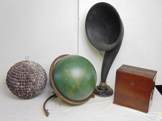 Radio horn, globe, & shell fixture: Radio horn, globe, & shell fixture