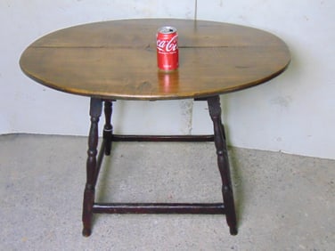 19th stretcher base tavern table oval