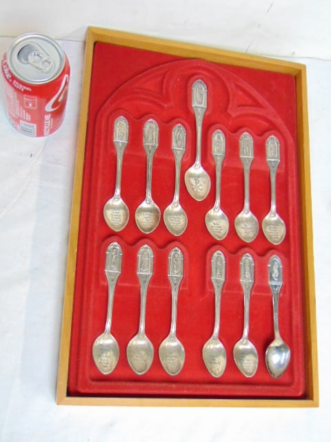 13 sterling spoons 14.50 troy oz Apostle spoons (1 of 2)