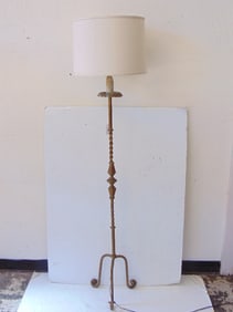 Gilt spiral base floor lamp