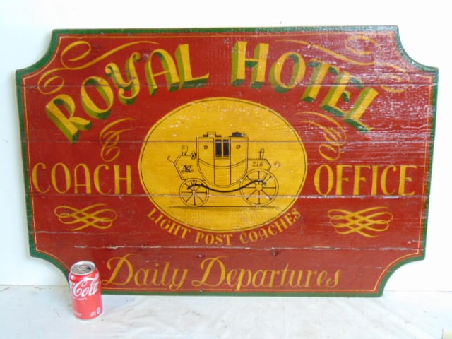 Royal Hotel English sign, red: Royal Hotel English sign, red