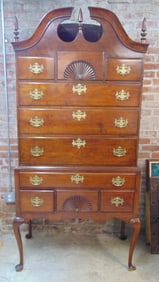Mahogany highboy, 3 over 3 top, one over three base drawer configuration, front leg is missing part