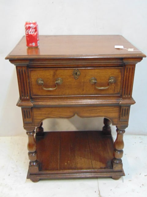 Small Oak English one drawer stand, good condition, 31 1/2" tall 25 1/4" wide (1 of 3)