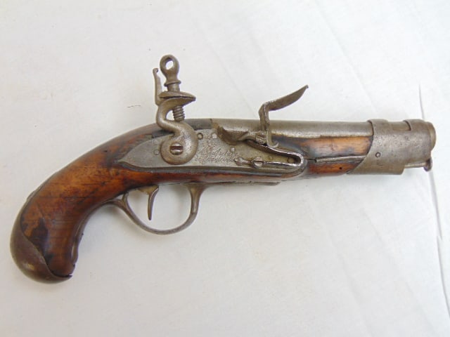 Antique French flintlock pistol, Manufacture de Charleville, 9.5" long: Antique French flintlock pistol, Manufacture de Charleville, 9.5" long