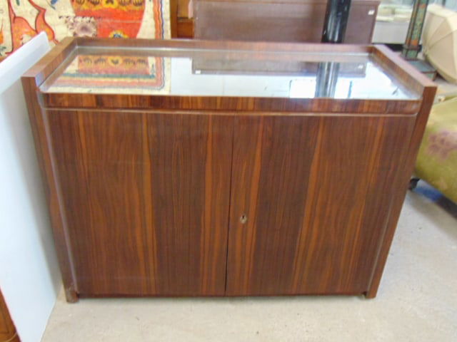 Mid Century rosewood bar cabinet with mirrored top, cabinet is 47.5" by 19.75", height is 36": Mid Century rosewood bar cabinet with mirrored top, cabinet is 47.5" by 19.75", height is 36"