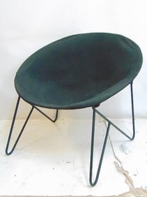 Mid Century circle chair by Hedstrom, fabric on steel base
