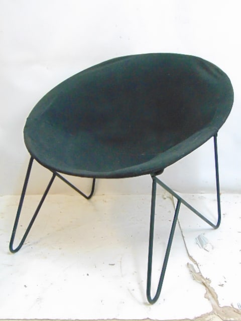 Mid Century circle chair by Hedstrom, fabric on steel base (1 of 4)