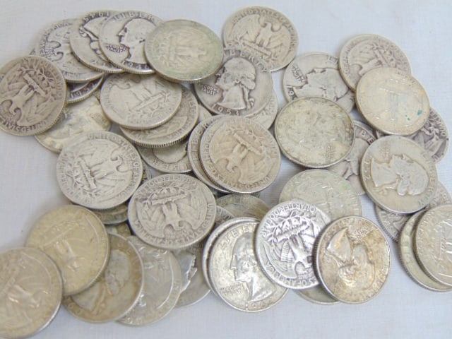 lot silver quarters, $11.25 face, dates range from 1930-1940 (1 of 2)