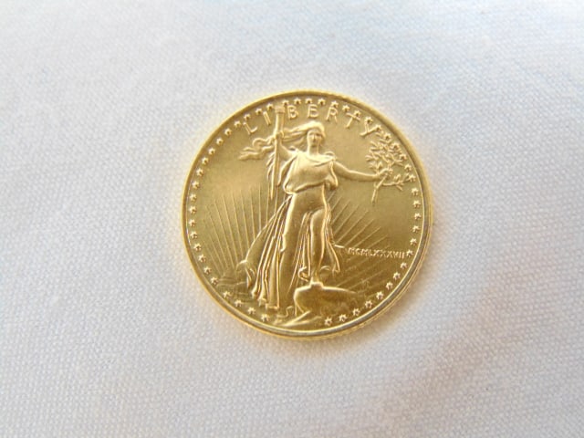 Gold Coin 5 dollar gold pc, 1/10 oz gold US walking Liberty: Gold Coin 5 dollar gold pc, 1/10 oz gold US walking Liberty