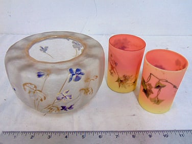 art glass bowl, vase & two Burmese glass cups, vase is frosted with floral decoration, Burmese cups