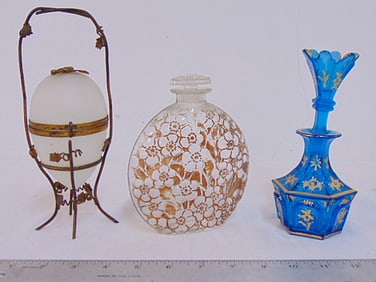 3 pieces glass, perfume bottles, one in blue with gilt decoration, antique French Napoleon III era