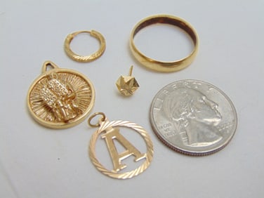 Jewelry. Misc Gold lot 4 pcs, 11/30 grams total weight to include 14kt band size 9 1/4'; 14kt