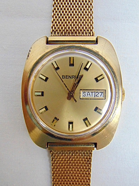 Jewelry. Vintage Men's wristwatch BENRUS Gold Filled with day & date, Swiss made, nice design, round (1 of 4)