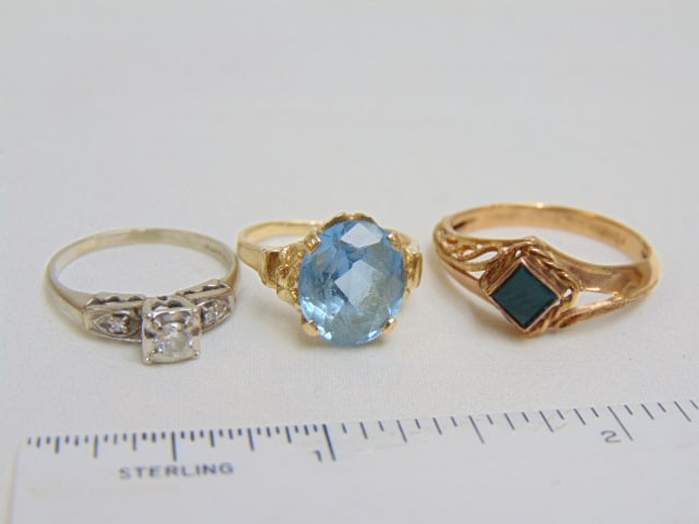 Jewelry. (3) Gold rings: Jewelry. (3) Gold rings