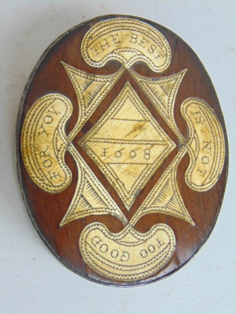 Small oval box, dated 1668, tin, wood & bone inlaid, "It's Not Too Good For You The Best", 3 3/8" by: Small oval box, dated 1668, tin, wood & bone inlaid, "It's Not Too Good For You The Best", 3 3/8" by 2 5/8", height is 1"