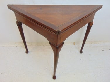 Antique Queen Anne English handkerchief table, slide out leg, 37 5/8" wide, 18.5" deep, opened table