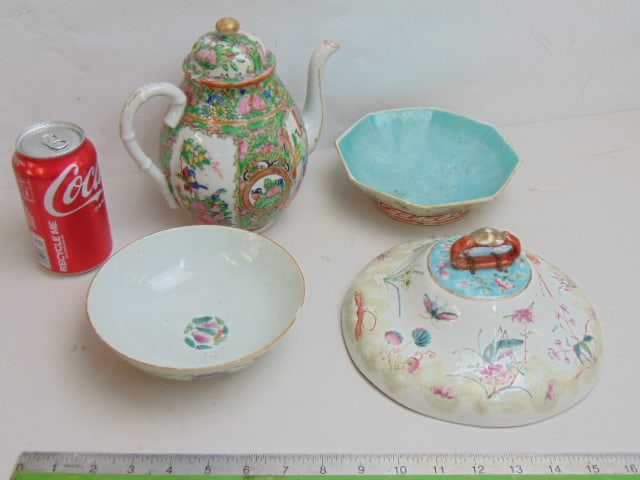 4 pieces Chinese porcelain, rose medallion teapot, lid to bowl with cricket decoration, staple (1 of 7)