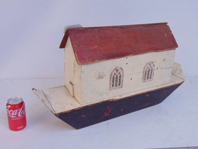 19th Century Noah's ark toy, painted wood, 29" by 7.75", height is 15.25", hinged roof is nailed: 19th Century Noah's ark toy, painted wood, 29" by 7.75", height is 15.25", hinged roof is nailed shut