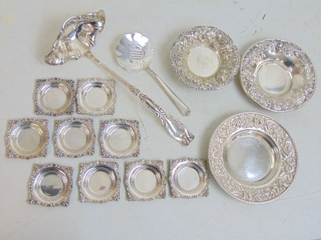 Lot sterling silver, large ladle, slotted spoon various fancy nut dishes & trays, A. Jacobi & Co,: Lot sterling silver, large ladle, slotted spoon various fancy nut dishes & trays, A. Jacobi & Co, Baltimore and others, 30.5 troy