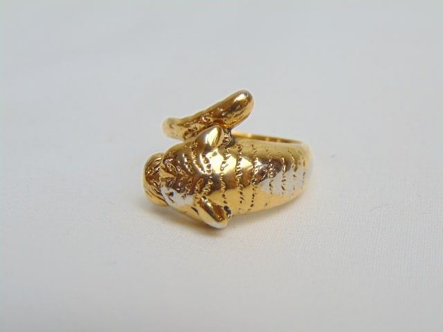 Jewelry. 14kt Gold Tiger ring, 5.30 grams, size 5, hallmark 585, textured gold tigers head ring,: Jewelry. 14kt Gold Tiger ring, 5.30 grams, size 5, hallmark 585, textured gold tigers head ring, good condition