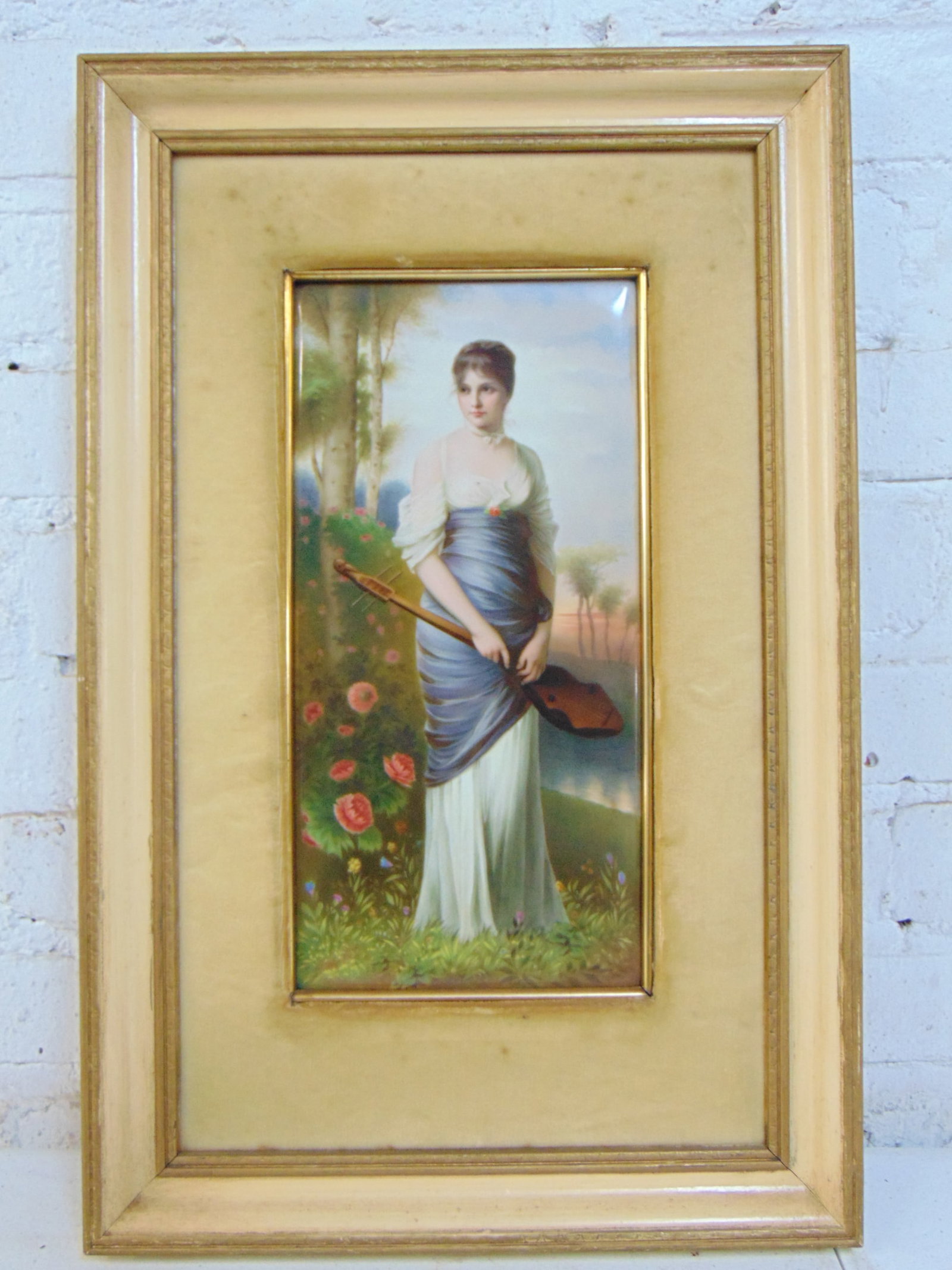 Porcelain plaque, "Lautenspielerin", nach F. Kaulbach, porcelain is 12 3/8" by 6 1/8", porcelain in: Porcelain plaque, "Lautenspielerin", nach F. Kaulbach, porcelain is 12 3/8" by 6 1/8", porcelain in good condition, no cracks, chips, repairs, framed size is 20" by 13"