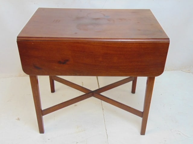 Mahogany Pembroke drop leaf table with stretcher base with repair label from Ben Pae, cabinet maker,: Mahogany Pembroke drop leaf table with stretcher base with repair label from Ben Pae, cabinet maker, Poughkeepsie, table is 30" by 20", height is 28"