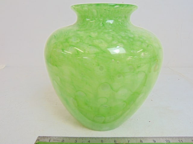 Steuben Cluthra art glass vase in green, good condition, 10" tall, diameter is 10": Steuben Cluthra art glass vase in green, good condition, 10" tall, diameter is 10"