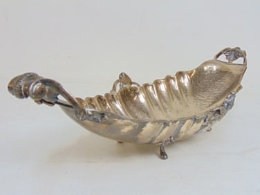 Italian sterling silver footed bowl in shell form, 25 troy, 19" long, 7 3/8" wide, height is 4.4"