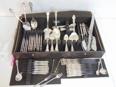 Large set of sterling flatware, Reed & Barton Spanish Baroque, 120 troy plus 20 large handles & 17