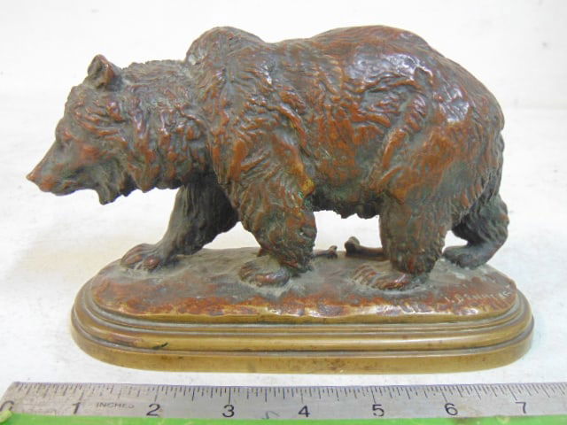 Bronze bear signed I. Bonheur (Isidore), 8.25", 3.25" wide, 5" tall: Bronze bear signed I. Bonheur (Isidore), 8.25", 3.25" wide, 5" tall