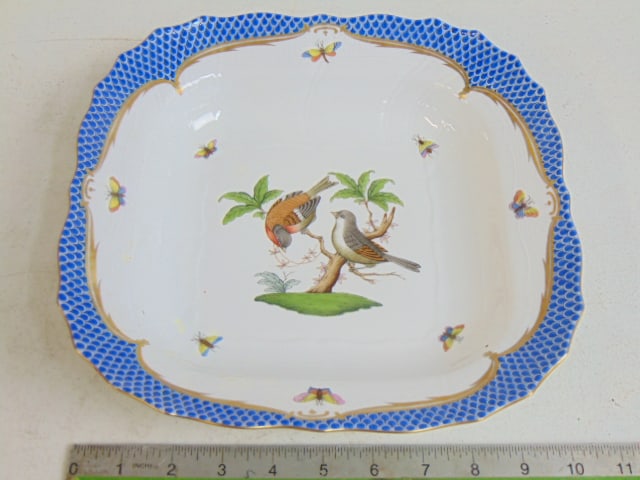 Herend porcelain bowl, Rothchild bird with blue accented border, good condition, 10 5/8" by 10 5/8",: Herend porcelain bowl, Rothchild bird with blue accented border, good condition, 10 5/8" by 10 5/8", height is 2.25"