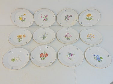 Set 12 Herend floral decorated plates, 9", hand painted, "Flowers of Bermuda", one is broken.