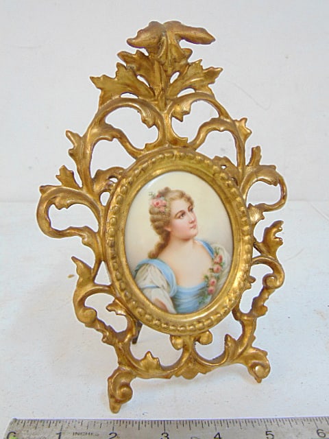 Small oval portrait on porcelain in fancy gilt wood frame, woman with flowers in hair and on dress, (1 of 4)