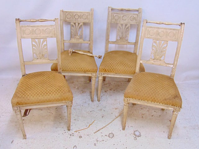 4 painted French style chairs, as found, one has broken back stretcher.: 4 painted French style chairs, as found, one has broken back stretcher.