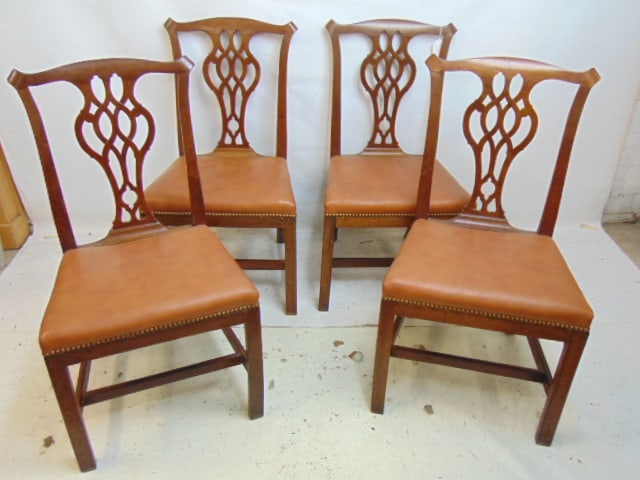 Set 4 antique Chippendale side chairs, 21" wide, 18" deep, height is 38".: Set 4 antique Chippendale side chairs, 21" wide, 18" deep, height is 38".