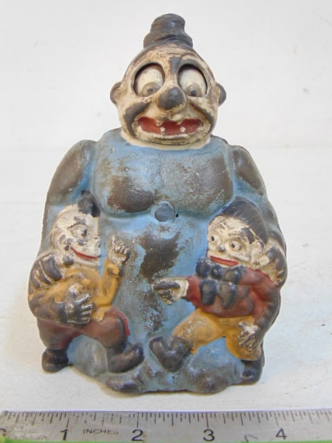 Mama Katzenjammer mechanical cast iron bank, 5.75" tall.: Mama Katzenjammer mechanical cast iron bank, 5.75" tall.