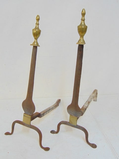 18th Century Queen Anne style knife blade andirons with brass finials & brass collar, height is: 18th Century Queen Anne style knife blade andirons with brass finials & brass collar, height is 23.25"