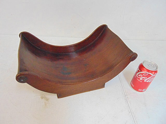 Walnut cheese coaster, curved cheese tray, 15.75" by 9.75", height is 6": Walnut cheese coaster, curved cheese tray, 15.75" by 9.75", height is 6"