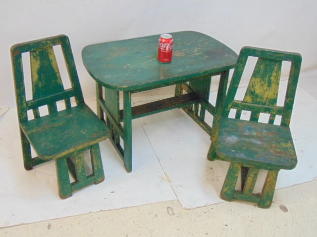Painted arts & crafts child size table & 2 chairs, table is 29" by 18.75", height is 19.25", seat: Painted arts & crafts child size table & 2 chairs, table is 29" by 18.75", height is 19.25", seat height chairs is 11.25"