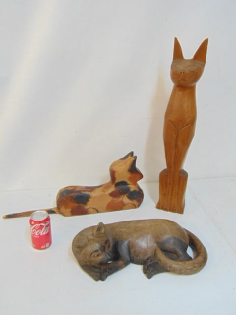 3 carved wood cats, tall Siamese cat is 25.25" tall: 3 carved wood cats, tall Siamese cat is 25.25" tall