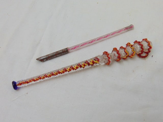 2 art glass pieces, fountain pen & decorative glass piece unsure, 9" & 7 1/8" long (1 of 4)