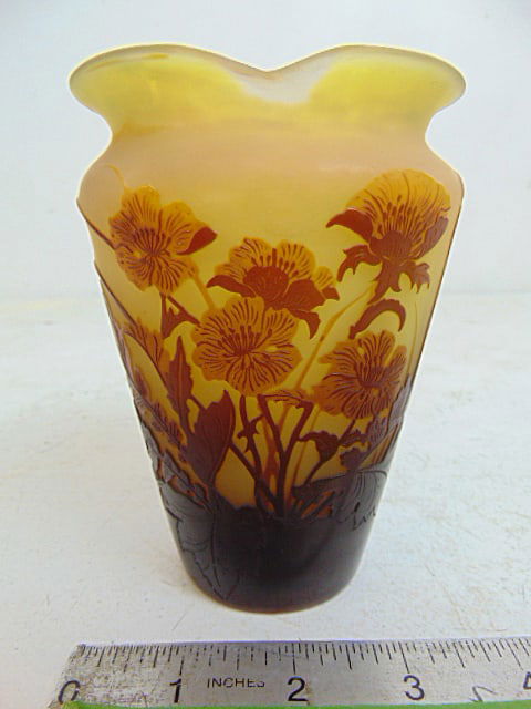 Emile Galle cameo glass vase with floral decorations, 5.25" tall, 3 5/8" wide, 3" deep, in good (1 of 8)