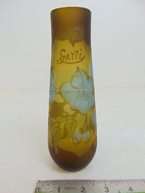 Galle art glass vase with floral decorations, height is 7 3/8", good condition (1 of 6)