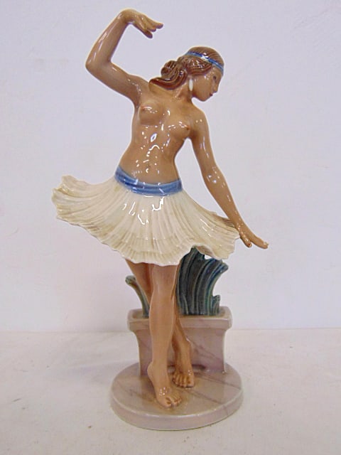 Dahl Jensen porcelain ballerina figurine, 10.75" tall, has chipped finger: Dahl Jensen porcelain ballerina figurine, 10.75" tall, has chipped finger